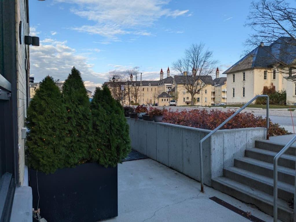 Condo On State Hospital Grounds! Traverse City Exterior foto